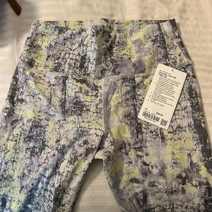 Lululemon leggings size 10